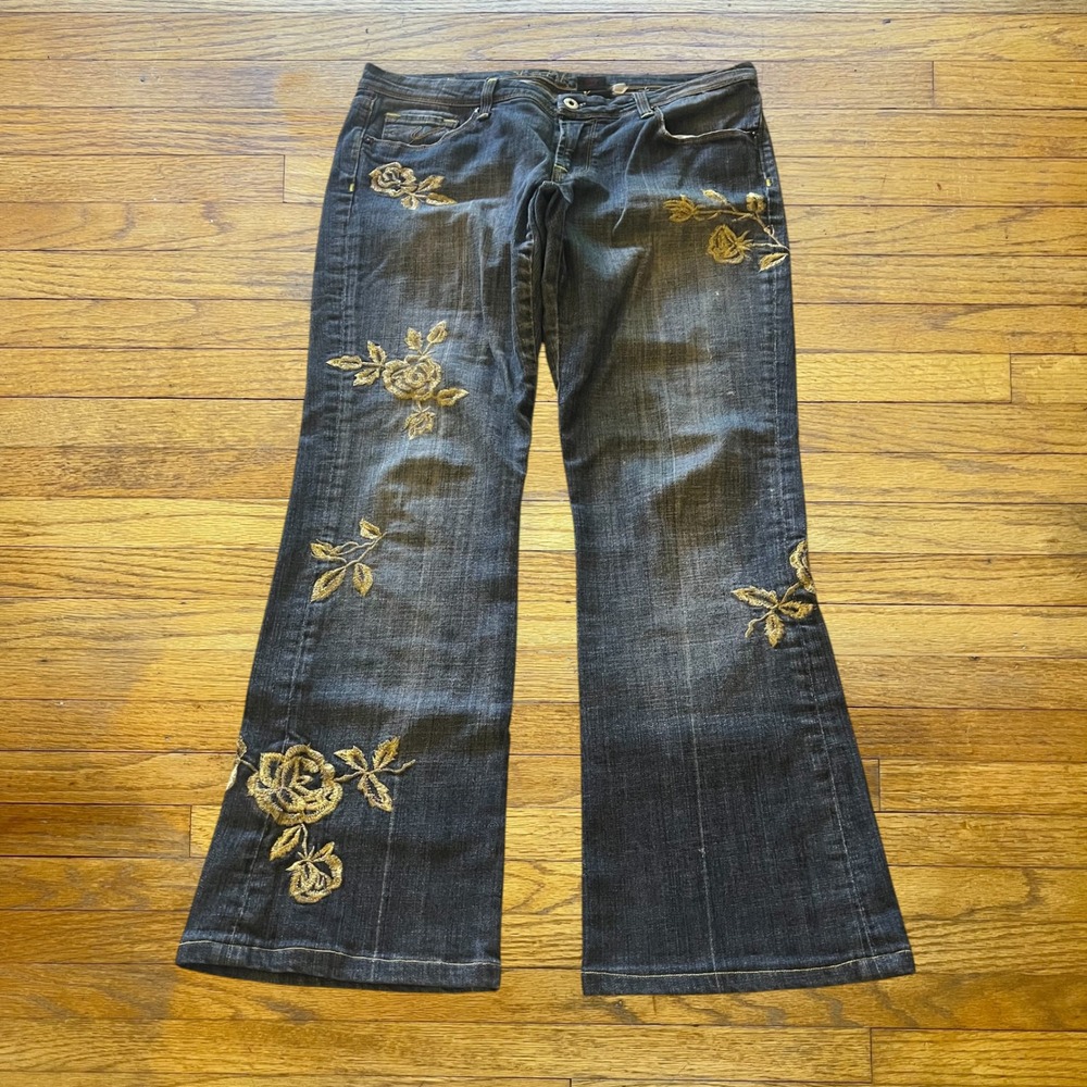 Blank NYC Floral Embroidered Flare Jeans Dark Wash Gold Rose Boho Size 30